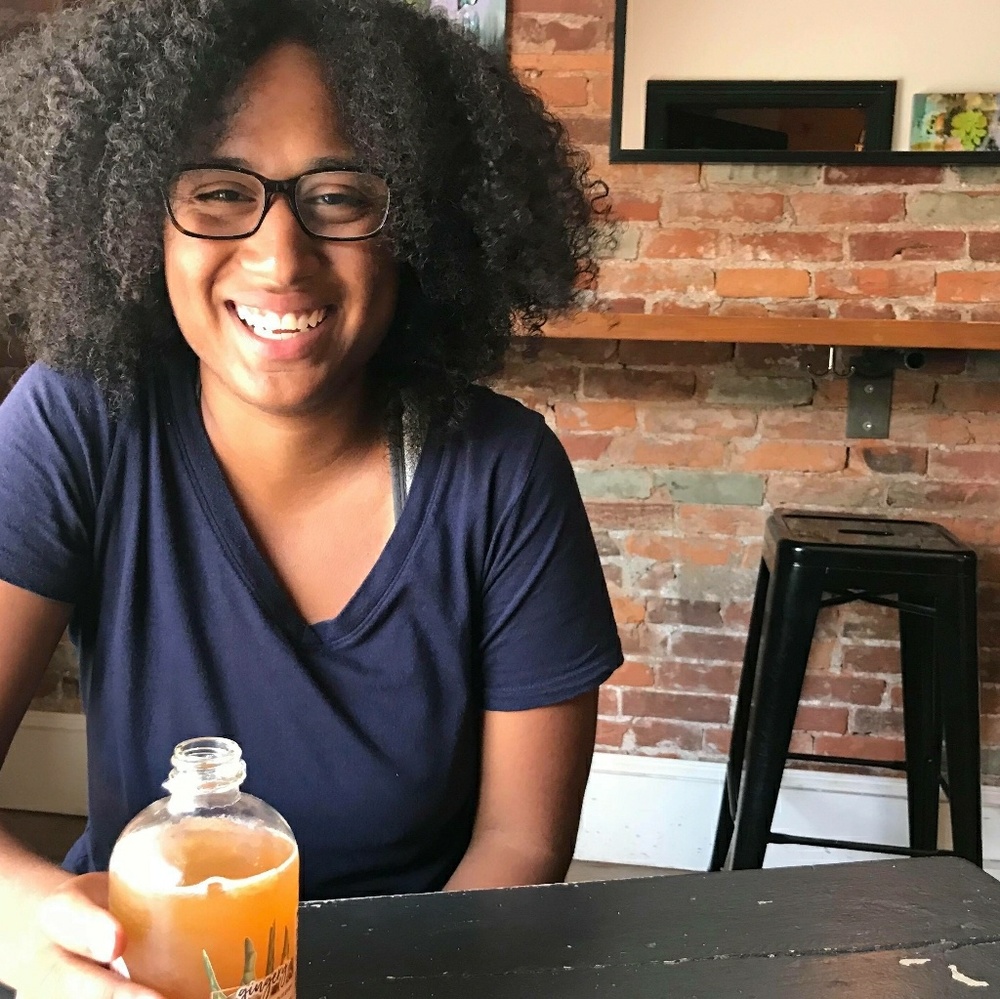 Meet your Posher, Samara
